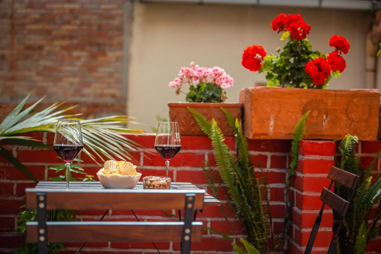 Taormina Apartments location
